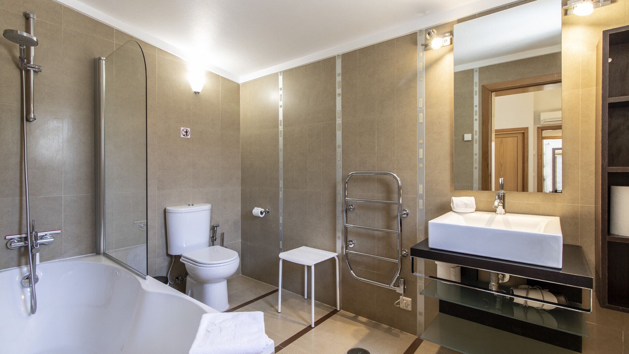 Photo of Bathroom in Valados