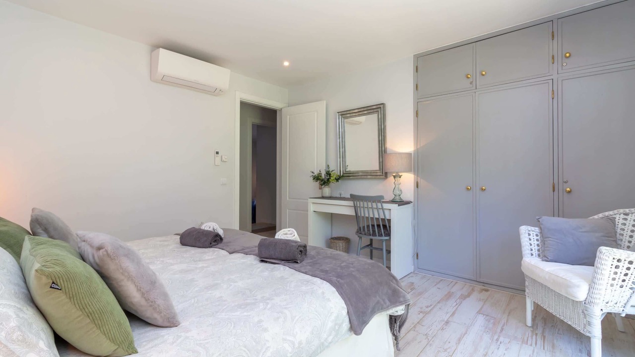 Photo of Bedroom in Caramujeira