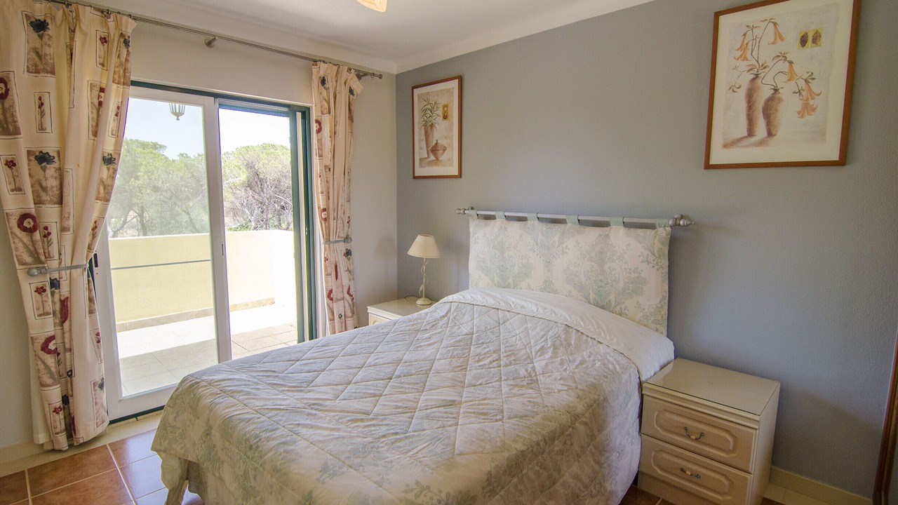 Photo of Bedroom in Quarteira