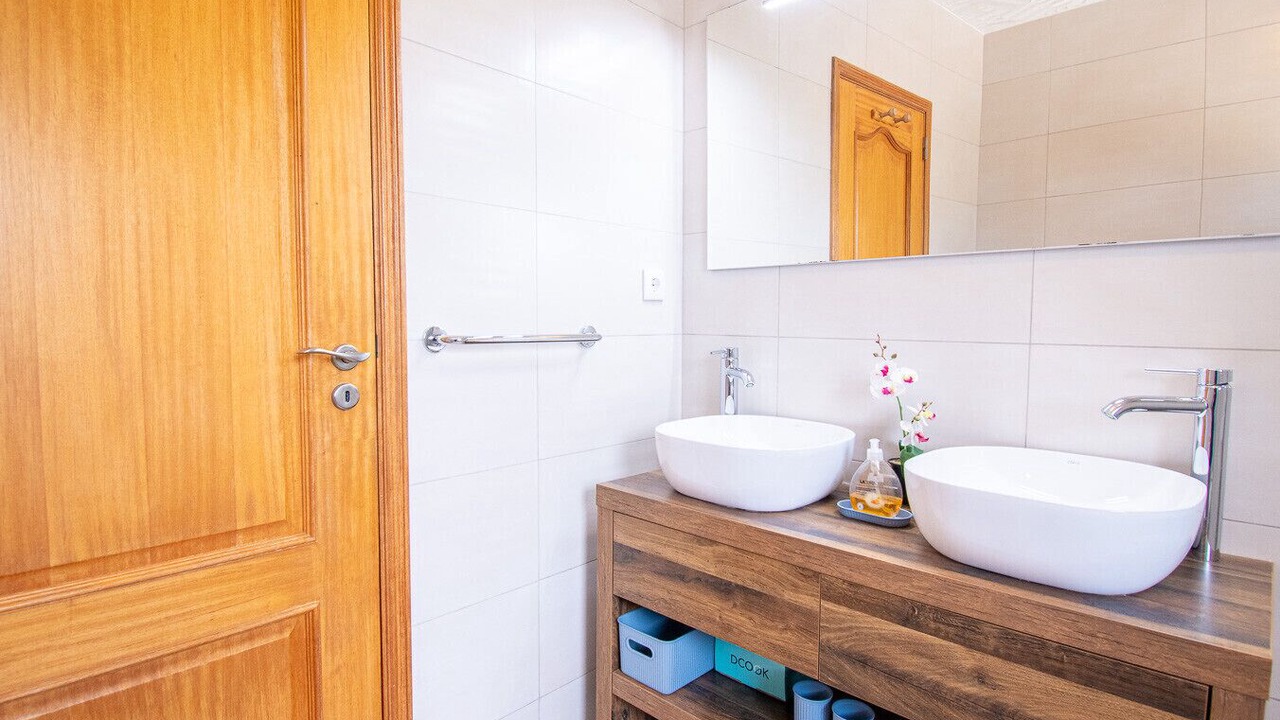 Photo of Bathroom in Lagoa e Carvoeiro
