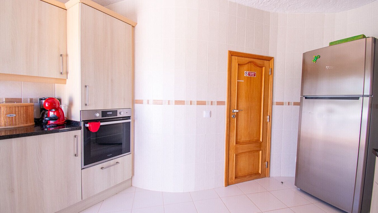 Photo of Kitchen in Lagoa e Carvoeiro