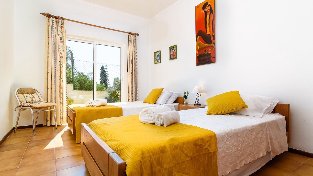 Photo of Bedroom in Meia Praia