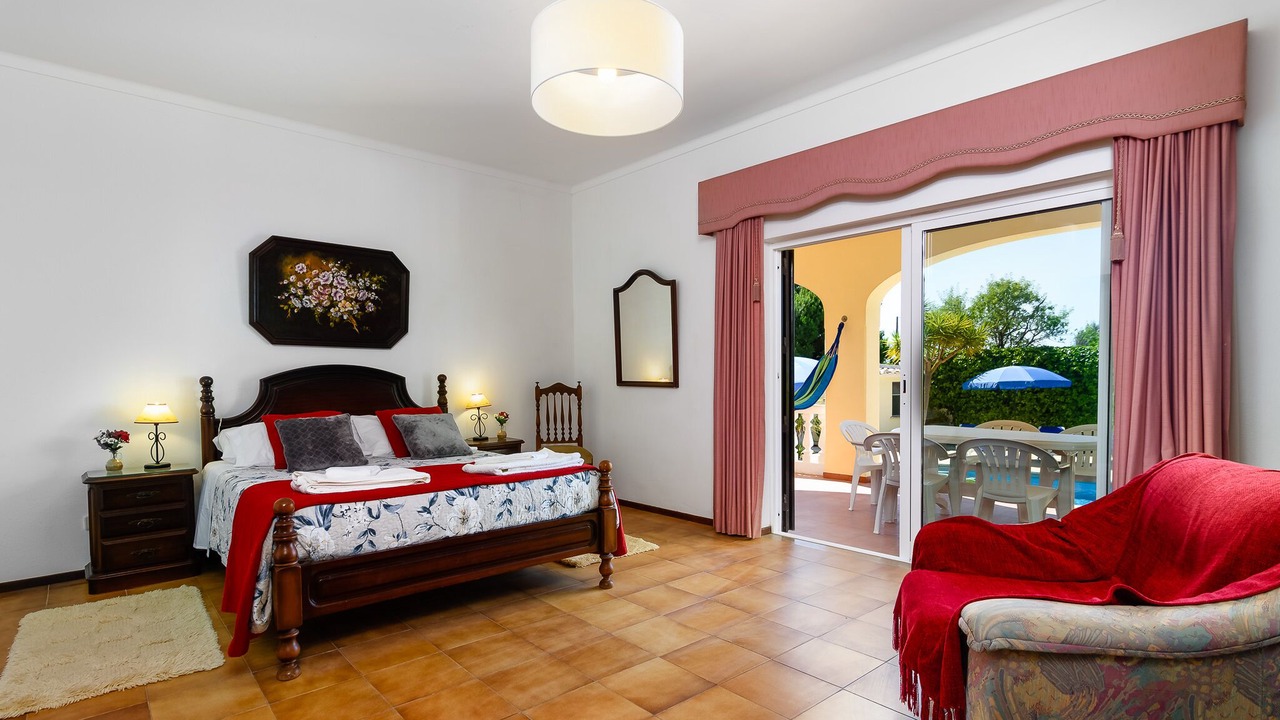 Photo of Bedroom in Meia Praia