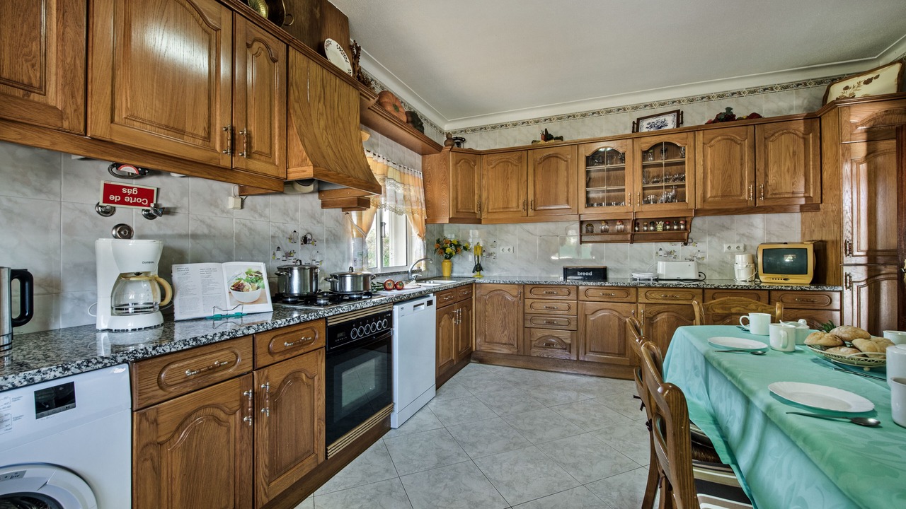 Photo of Kitchen in Monte Raposo