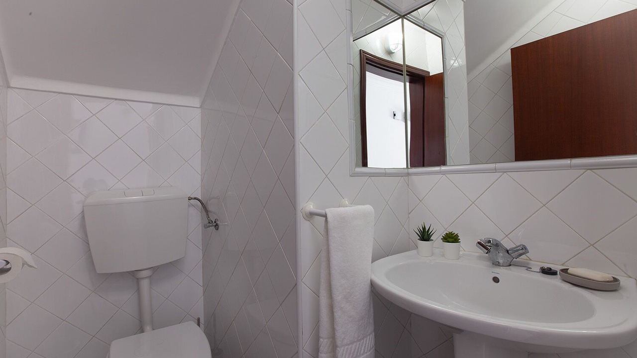Photo of Bathroom in Praia de Santa Cruz