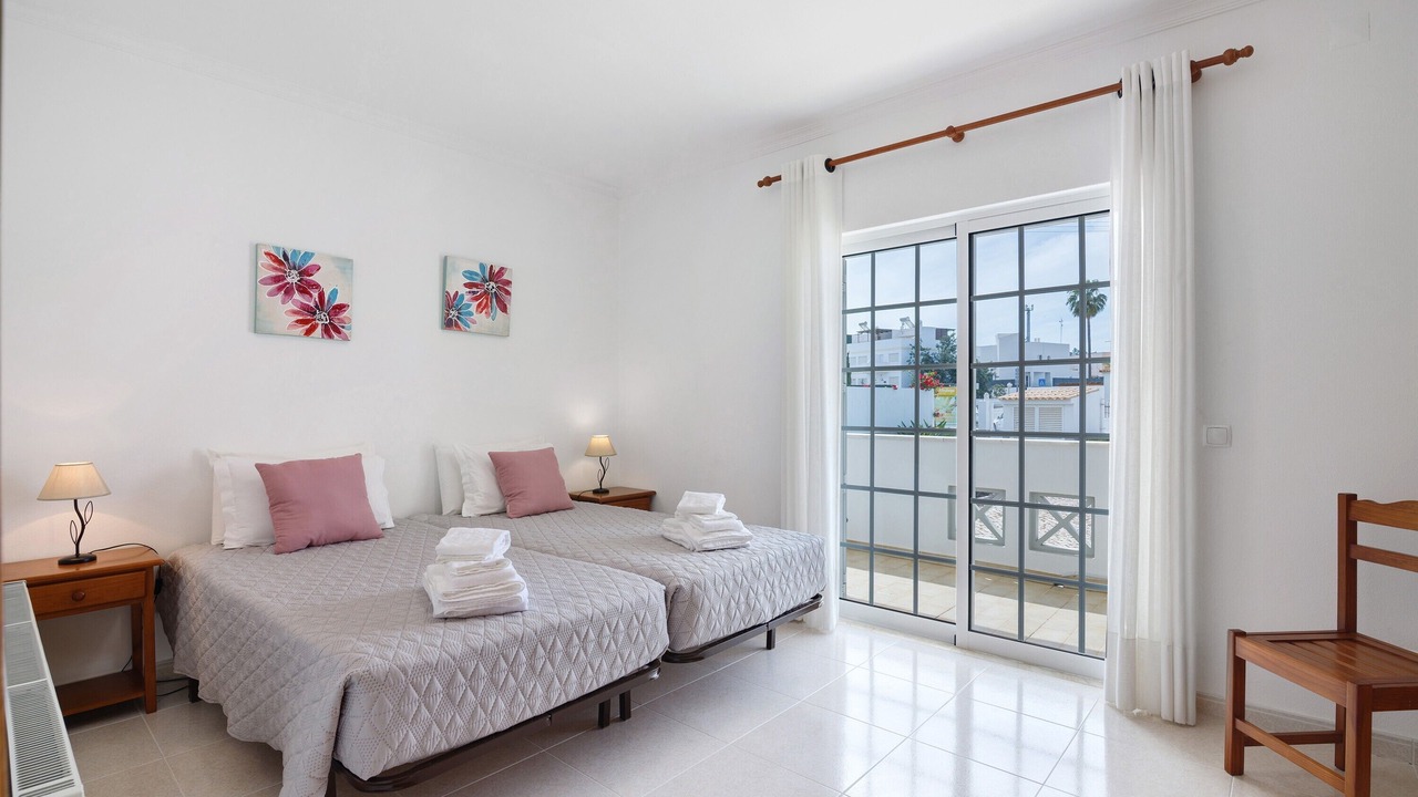 Photo of Bedroom in Vale de Carro