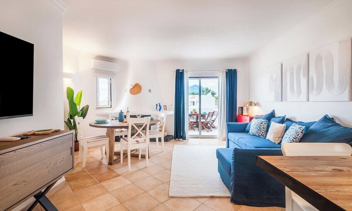 Photo of Livingroom in Alpouvar