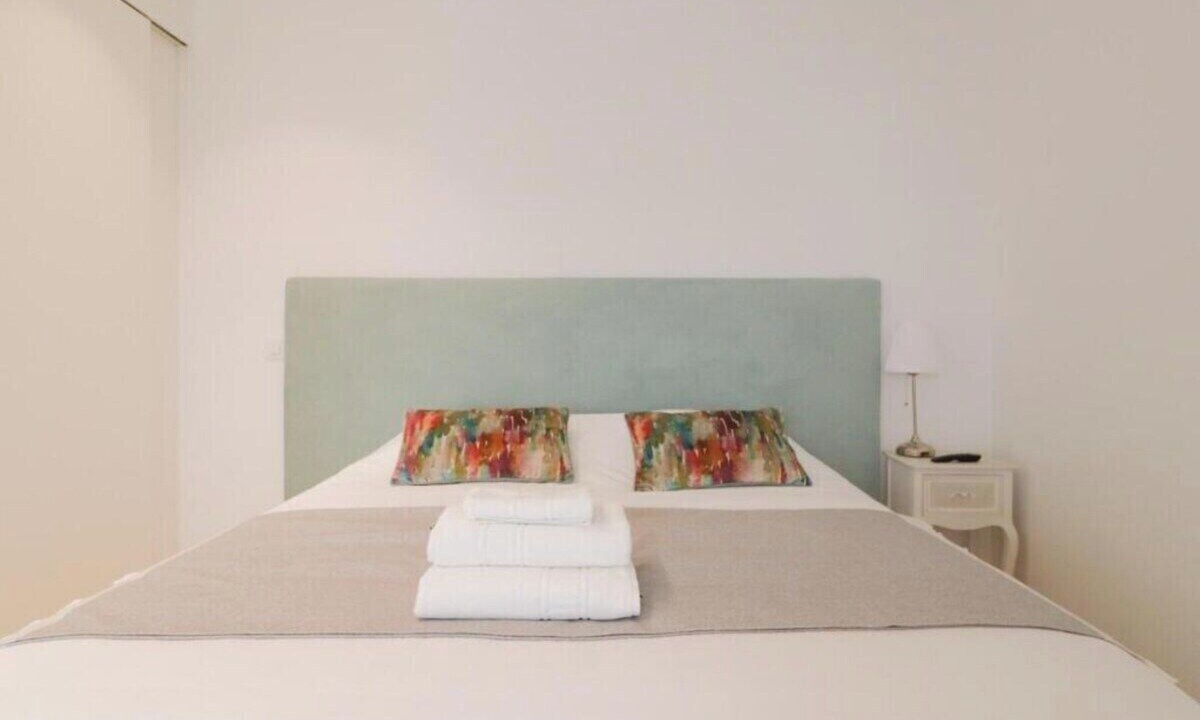 Photo of Bedroom in Aveiro