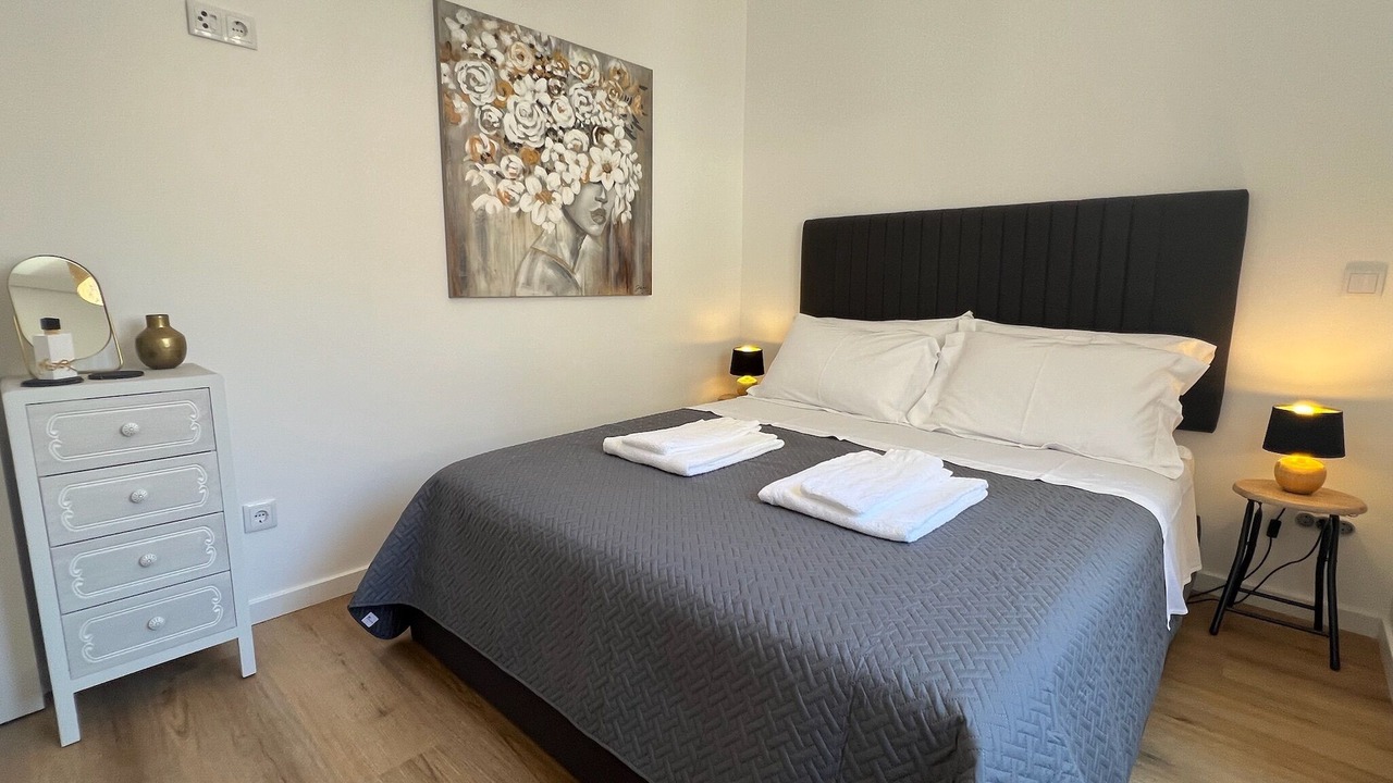 Photo of Bedroom in Faro City Centre