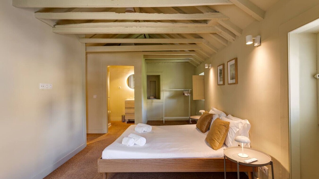 Photo of Bedroom in Linda-a-Velha
