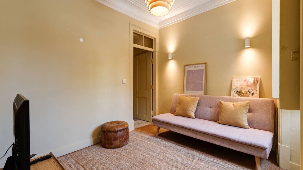 Photo of Livingroom in Linda-a-Velha