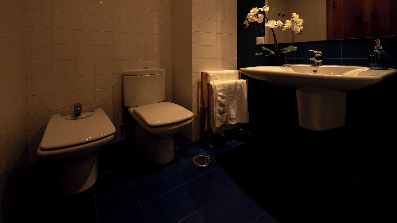 Photo of Bathroom in Cascais