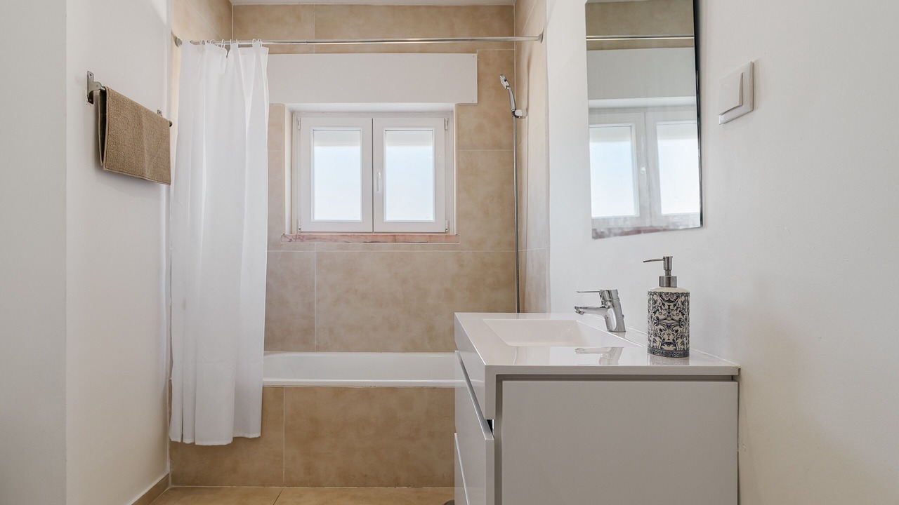 Photo of Bathroom in Palhais