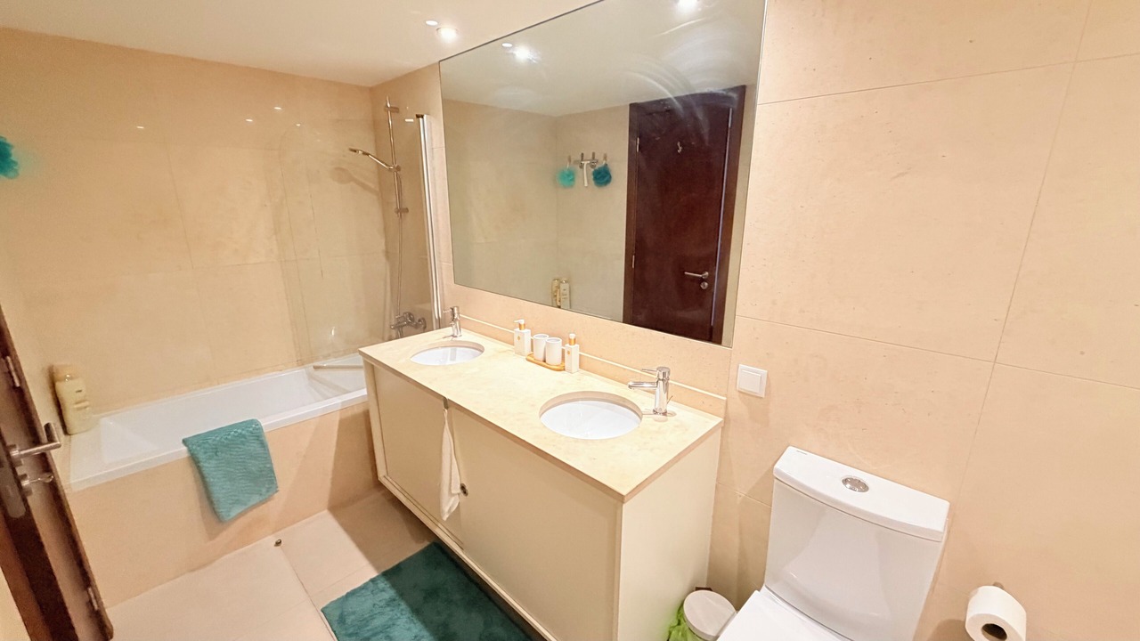 Photo of Bathroom in Cascais