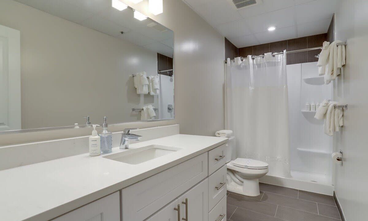 Photo of Bathroom in Court House