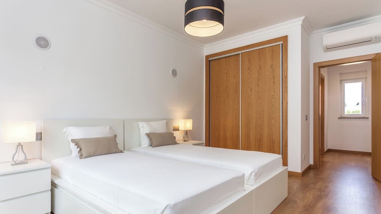 Photo of Bedroom in Alporchinhos