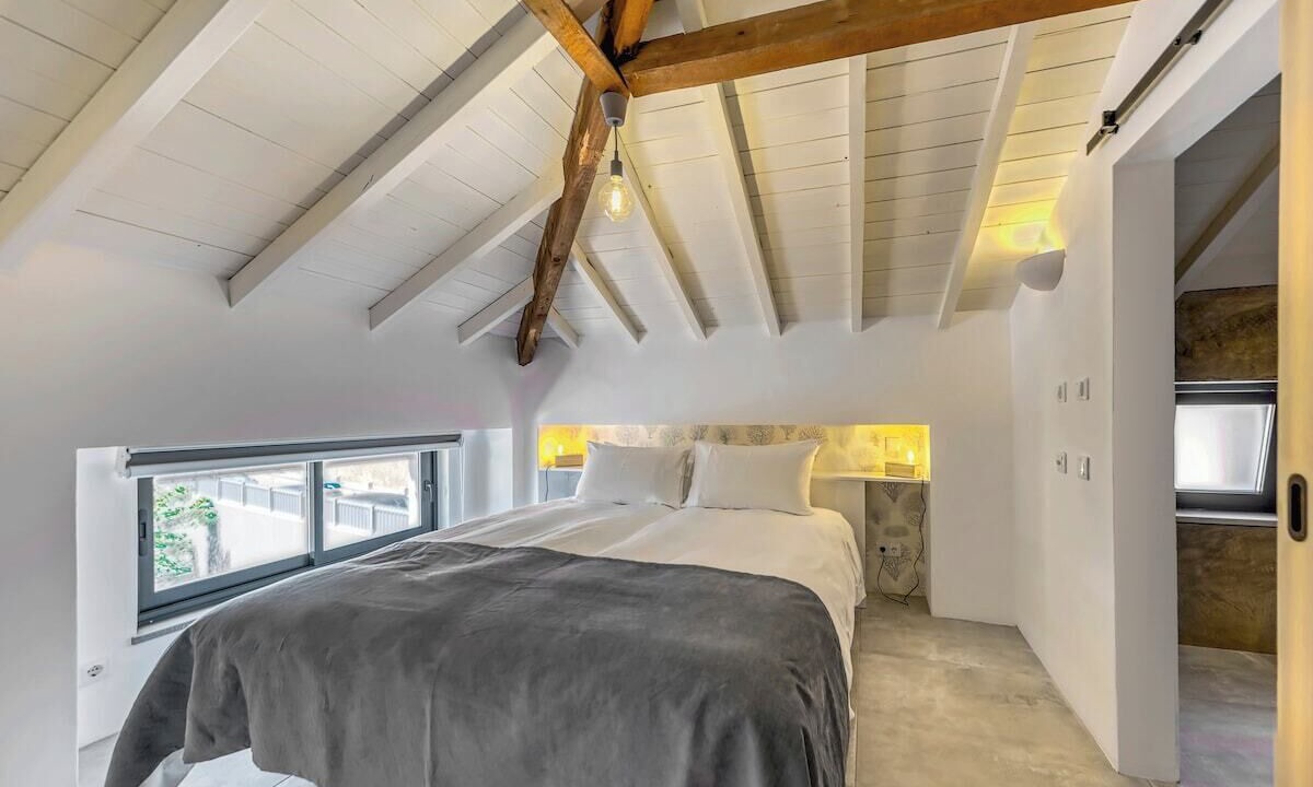 Photo of Bedroom in Ferragudo
