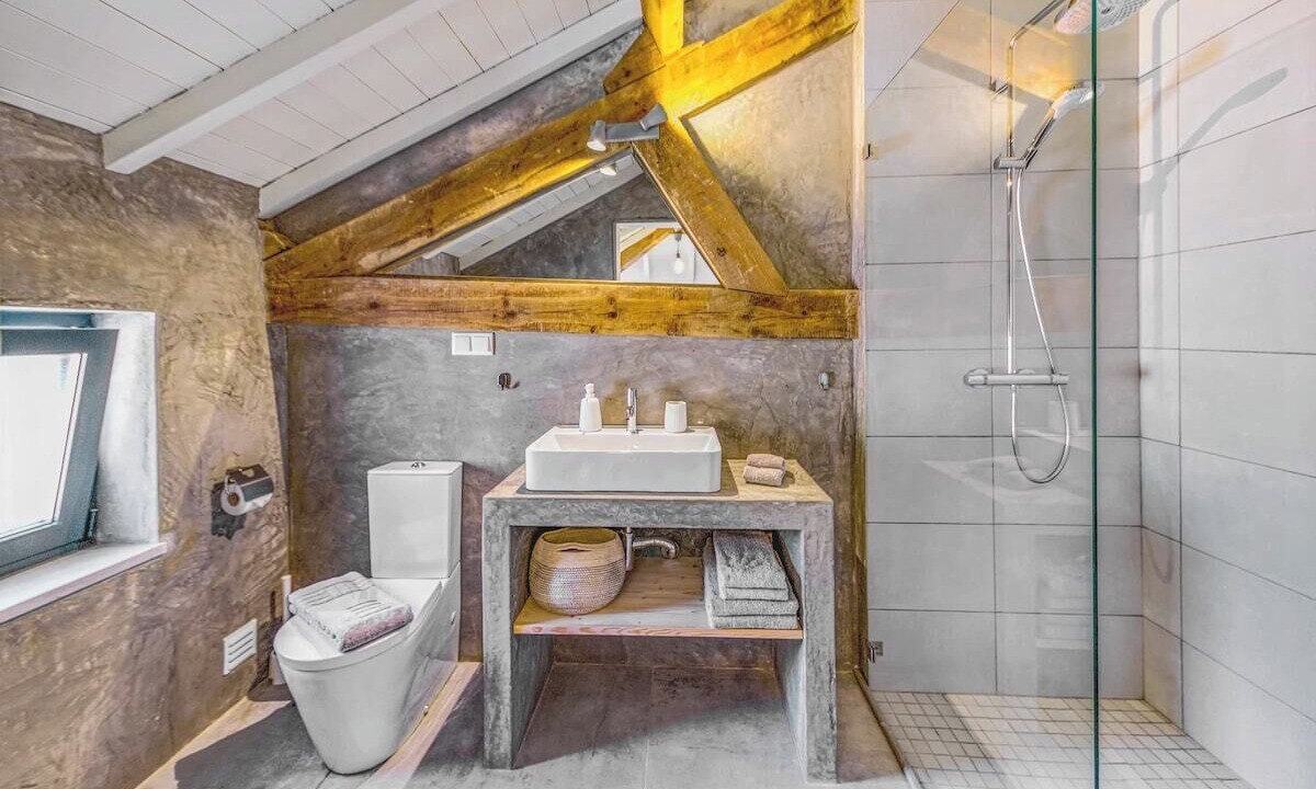Photo of Bathroom in Ferragudo