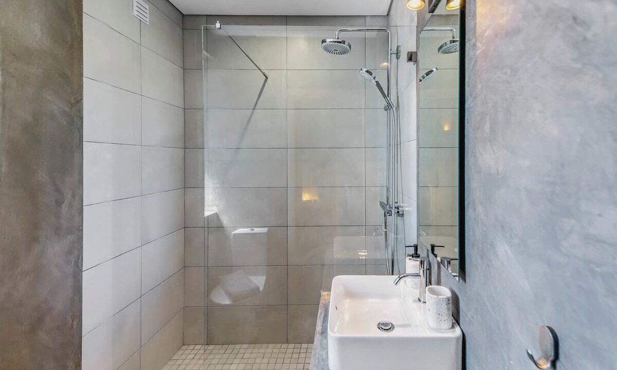 Photo of Bathroom in Ferragudo