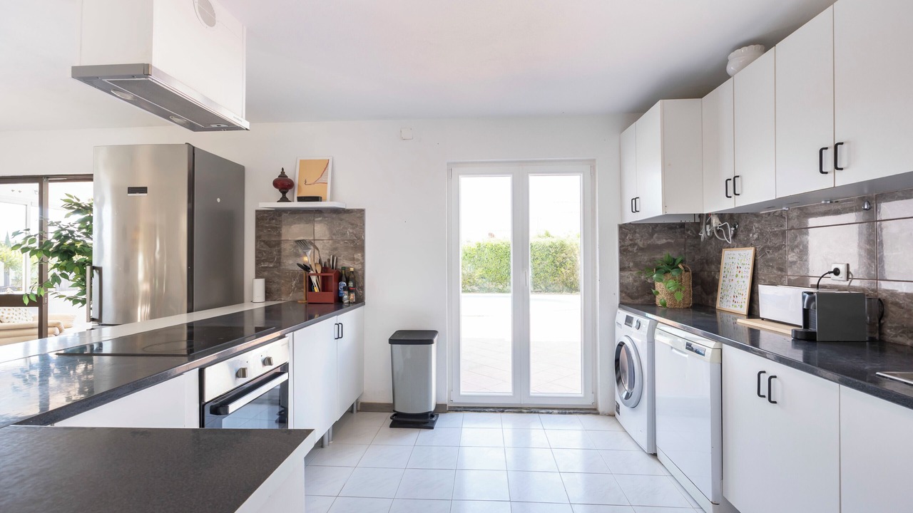 Photo of Kitchen in Aljezur