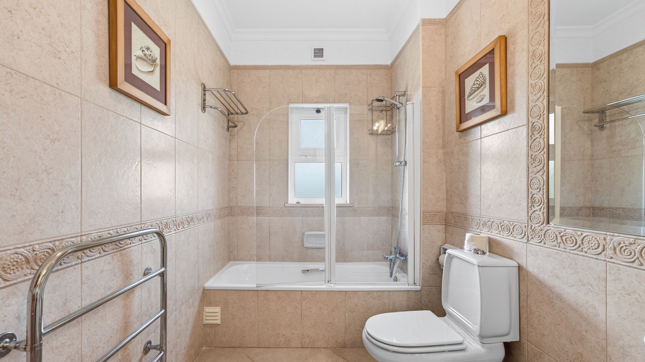 Photo of Bathroom in Atalaia
