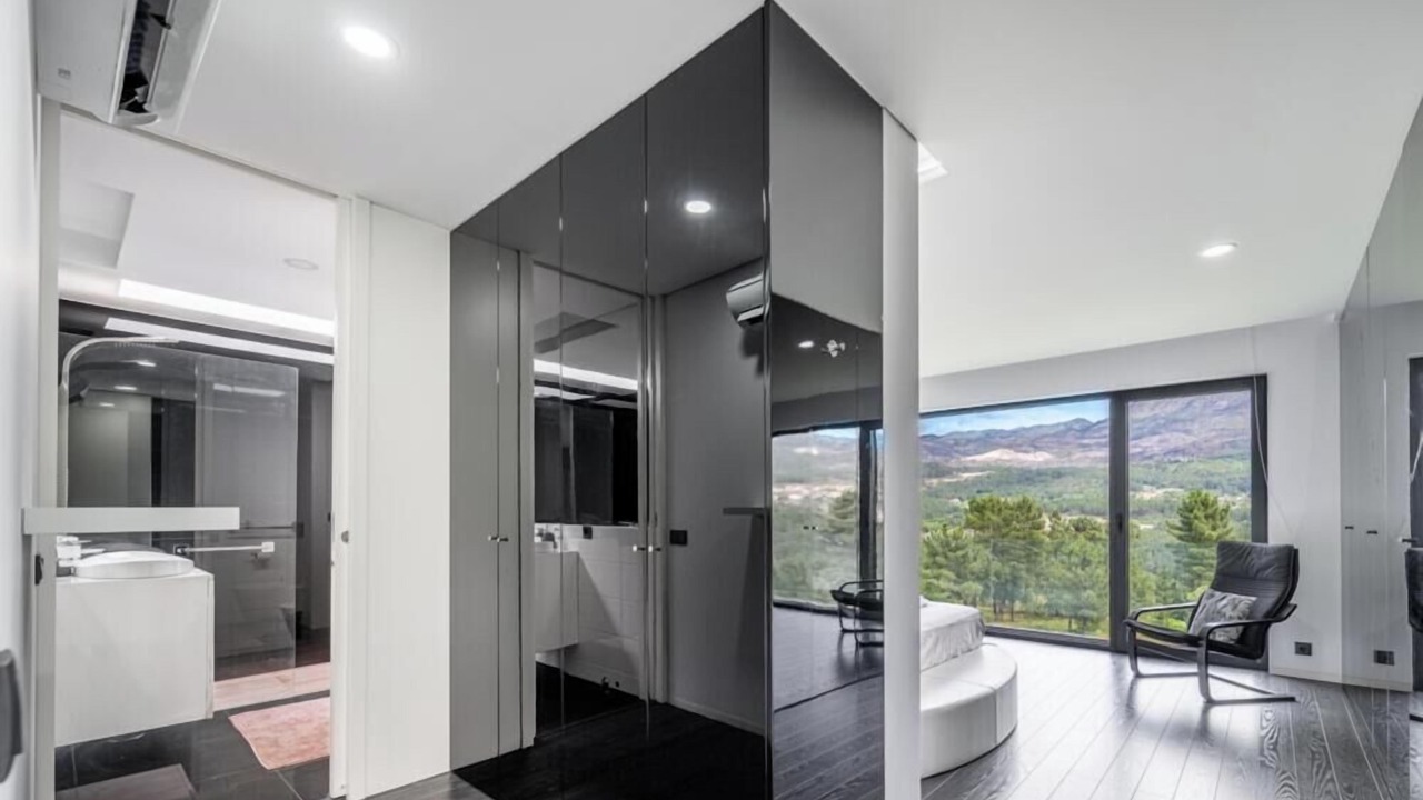 Photo of Bedroom in Molares