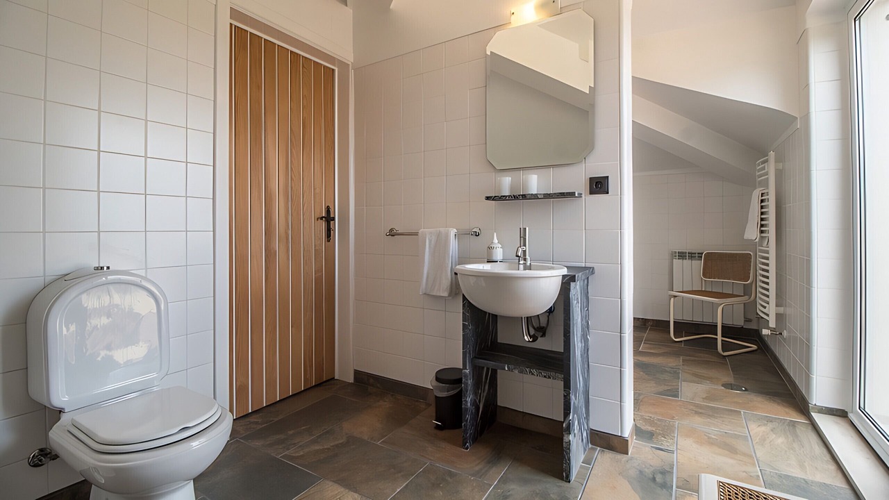 Photo of Bathroom in Serta