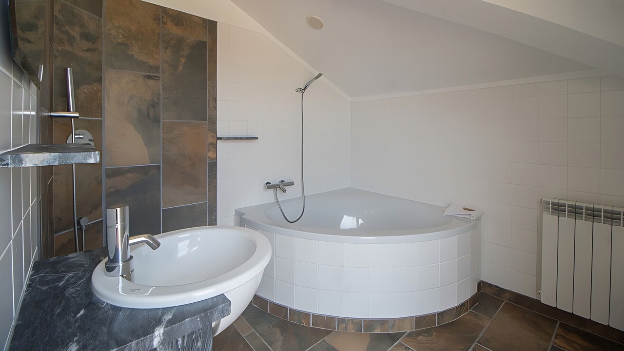 Photo of Bathroom in Serta