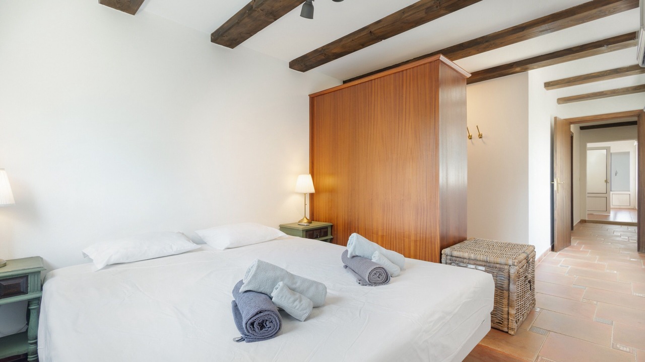 Photo of Bedroom in Molares