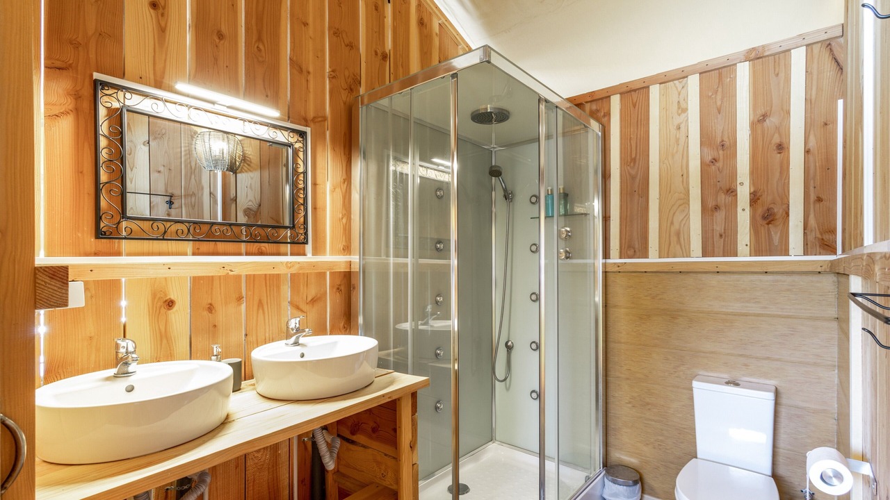 Photo of Bathroom in Molares