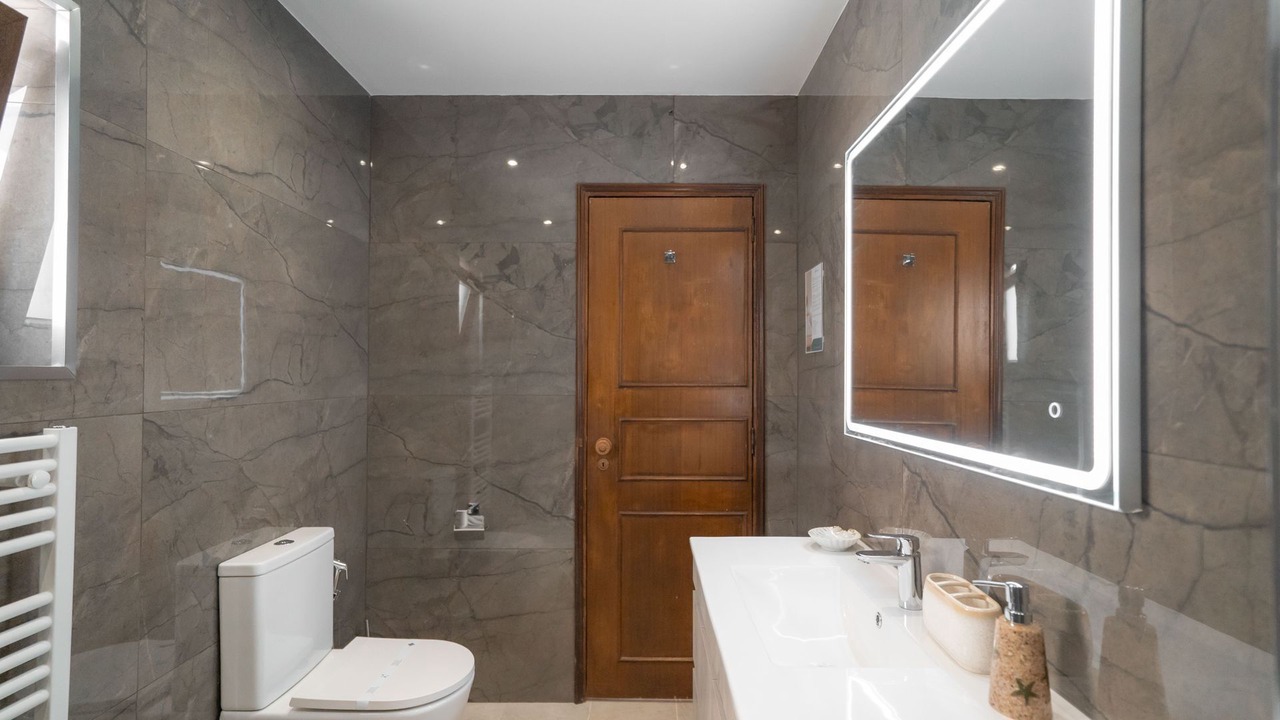 Photo of Bathroom in Almancil