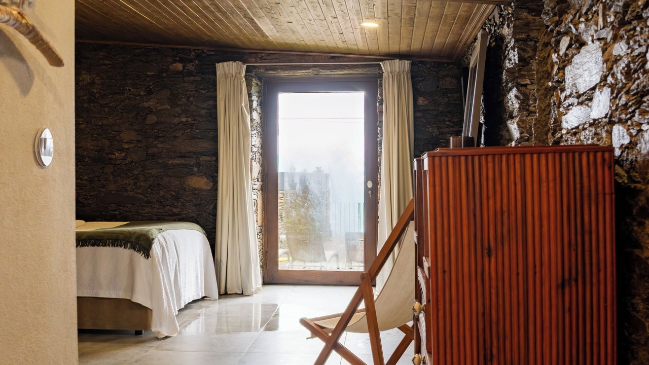 Photo of Bedroom in Provesende