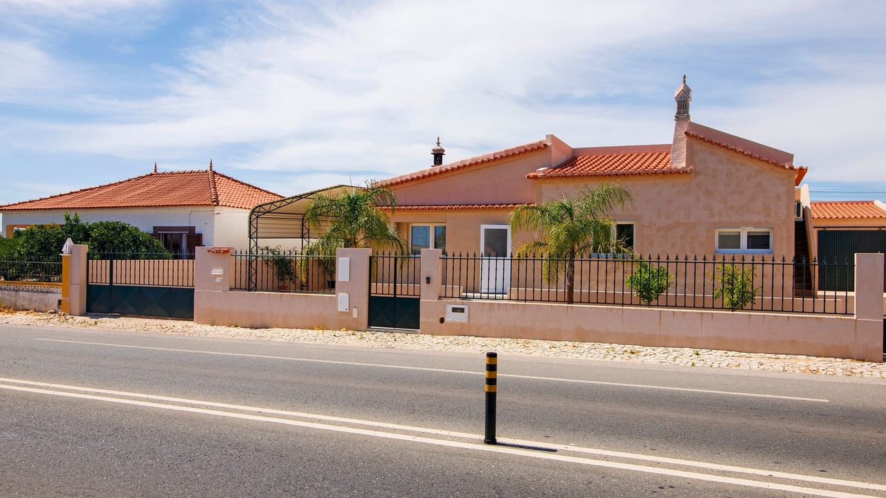 Photo of Outdoor in Pera