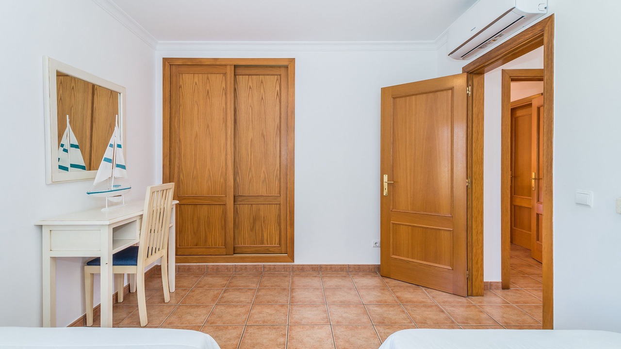 Photo of Bedroom in Meia Praia