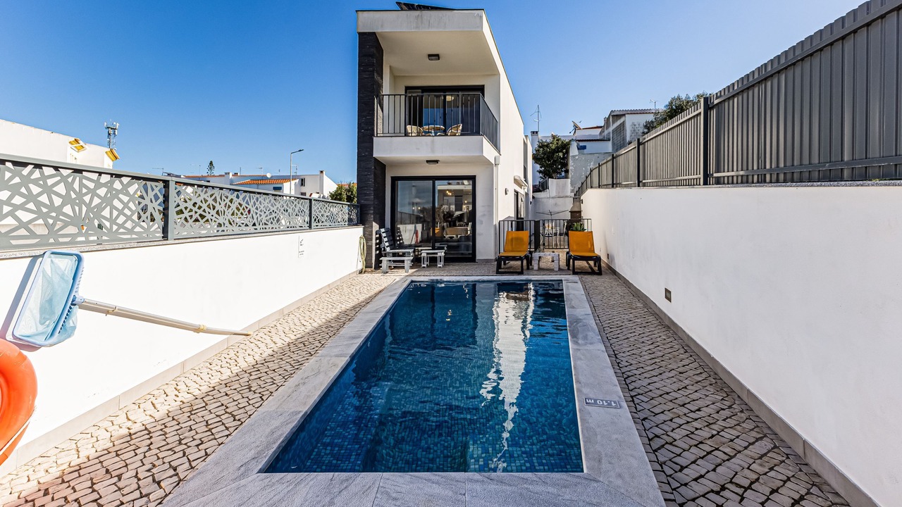 Photo of Outdoor in Pera