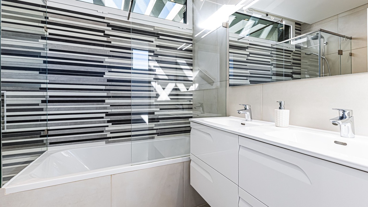 Photo of Bathroom in Pera