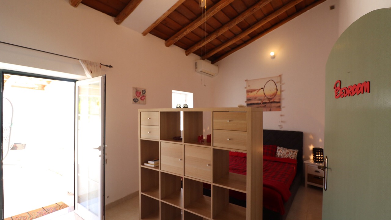 Photo of Bedroom in Tunes