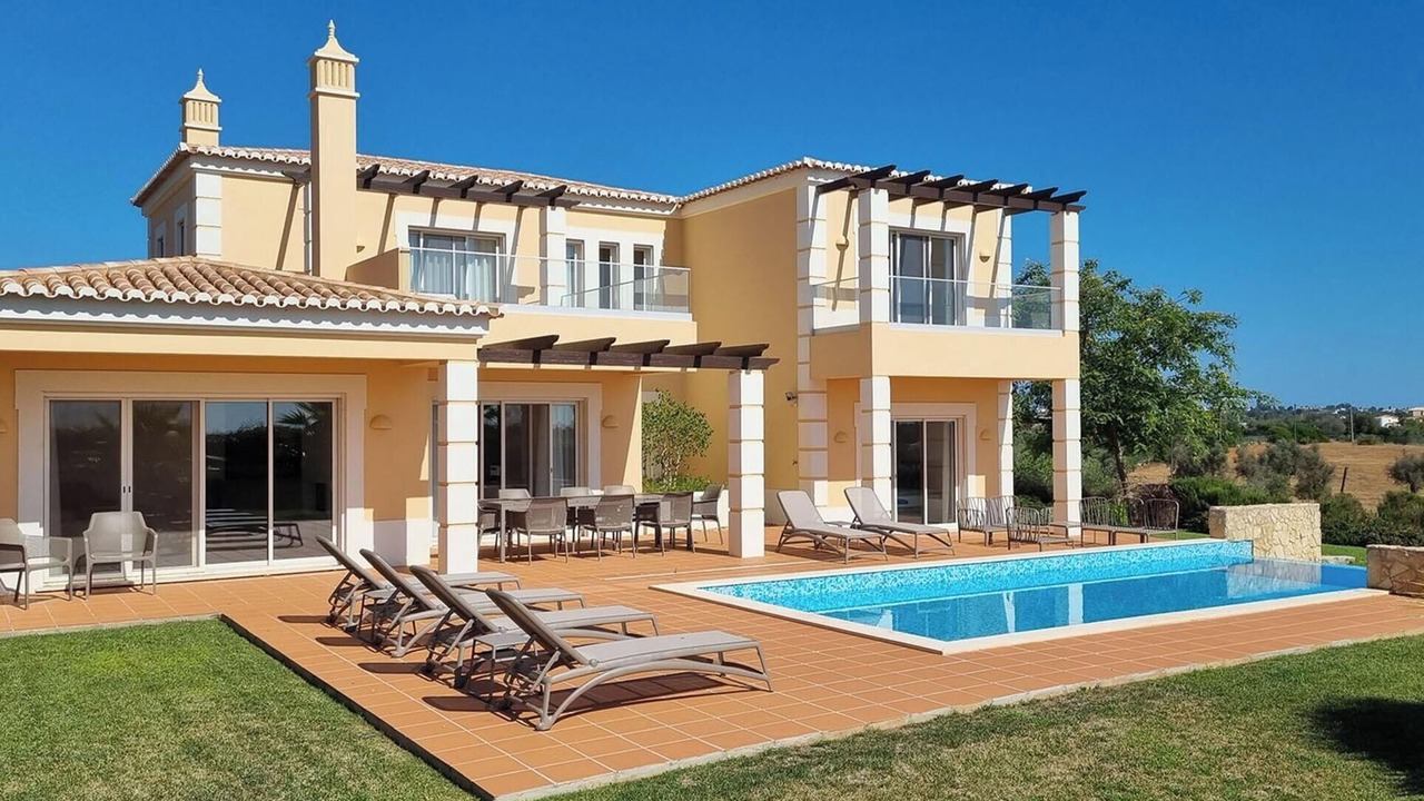 Photo of Outdoor in Estombar
