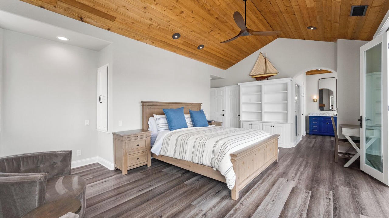 Photo of Bedroom in Newport Beach