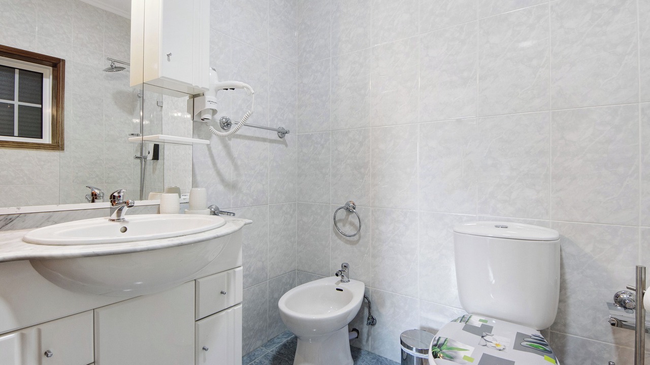Photo of Bathroom in Arouca