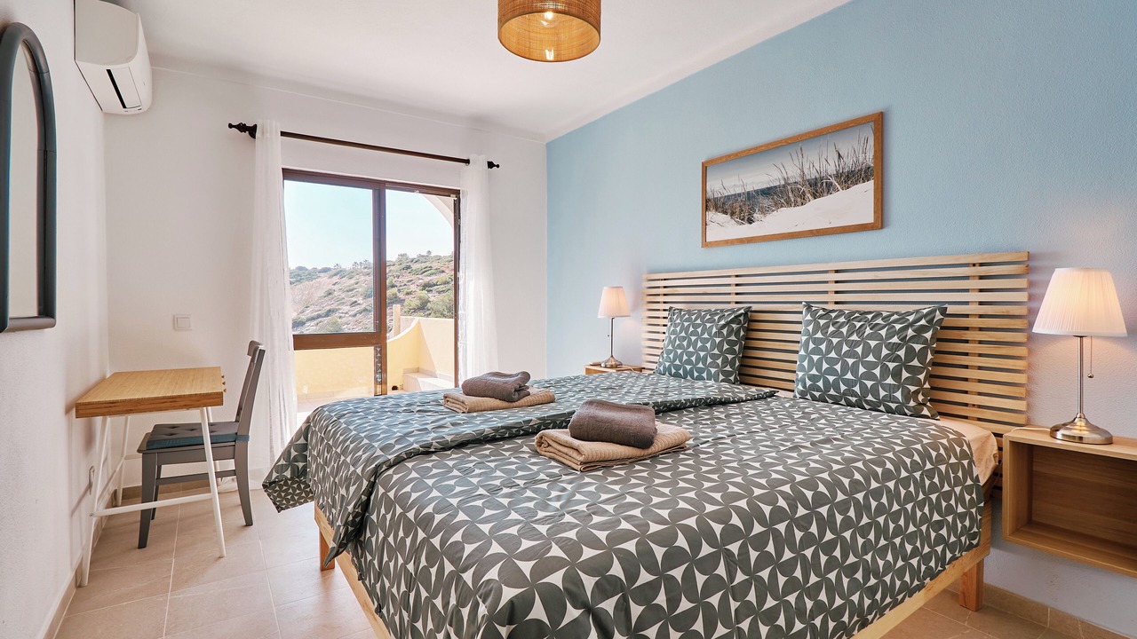 Photo of Bedroom in Vale de Centianes
