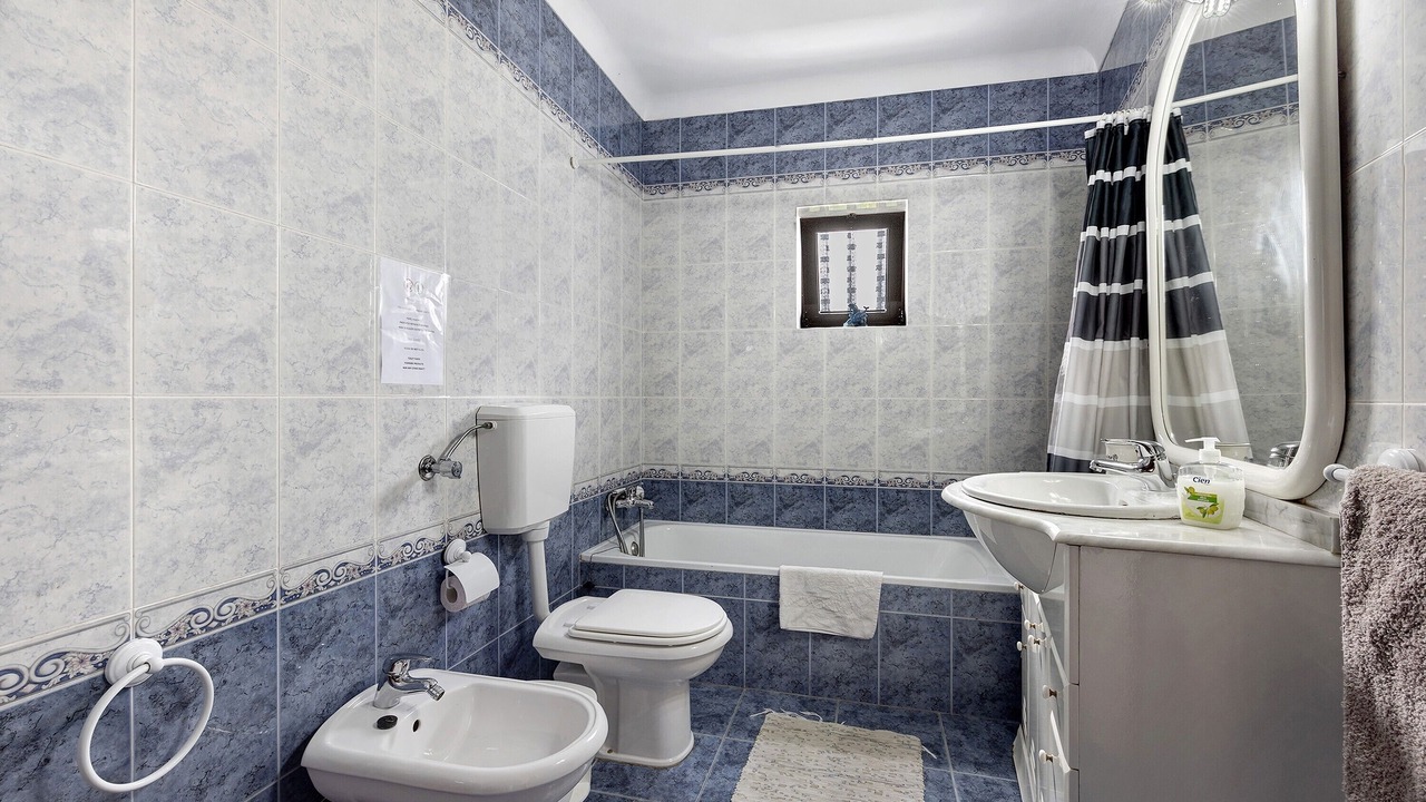 Photo of Bathroom in Raposeira