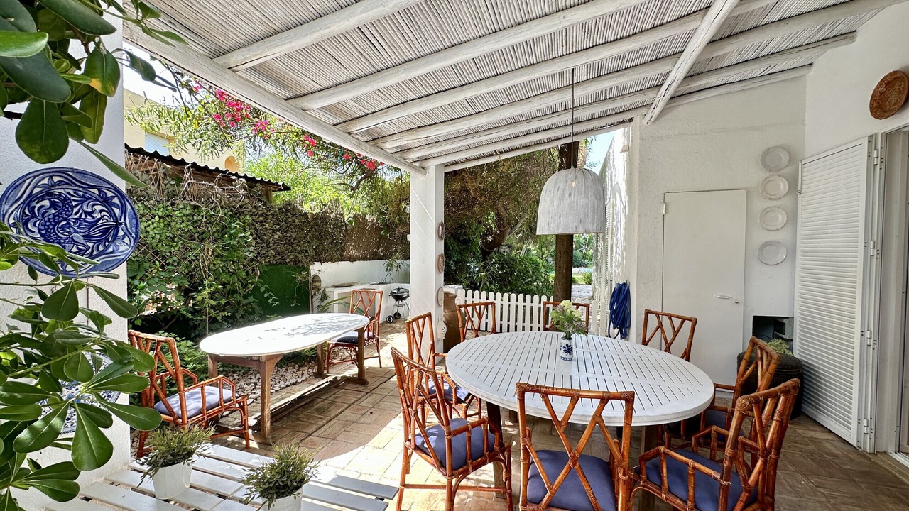 Photo of Outdoor in Gale