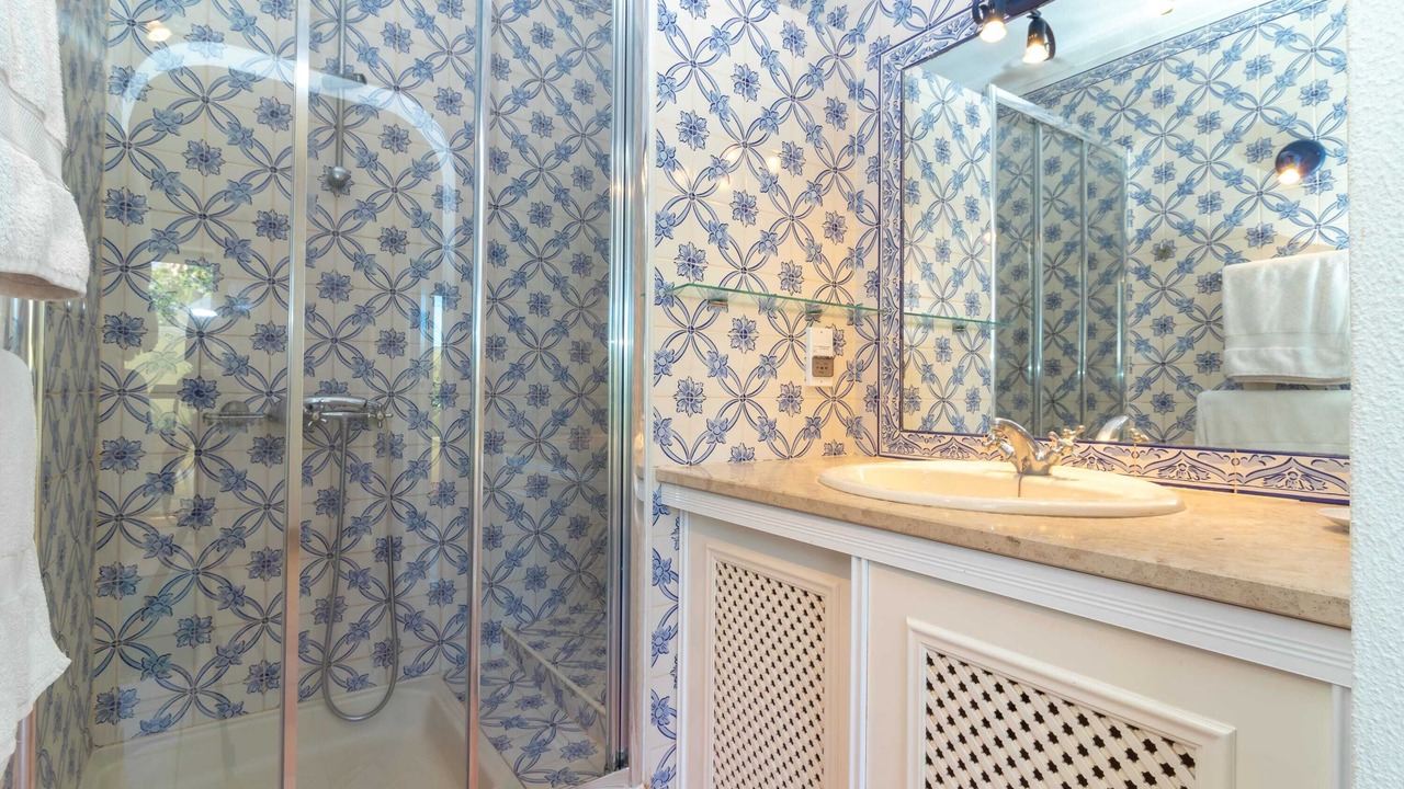 Photo of Bathroom in Ferragudo