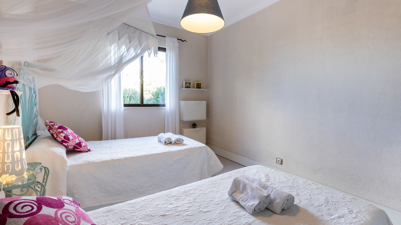 Photo of Bedroom in Vale de Centianes