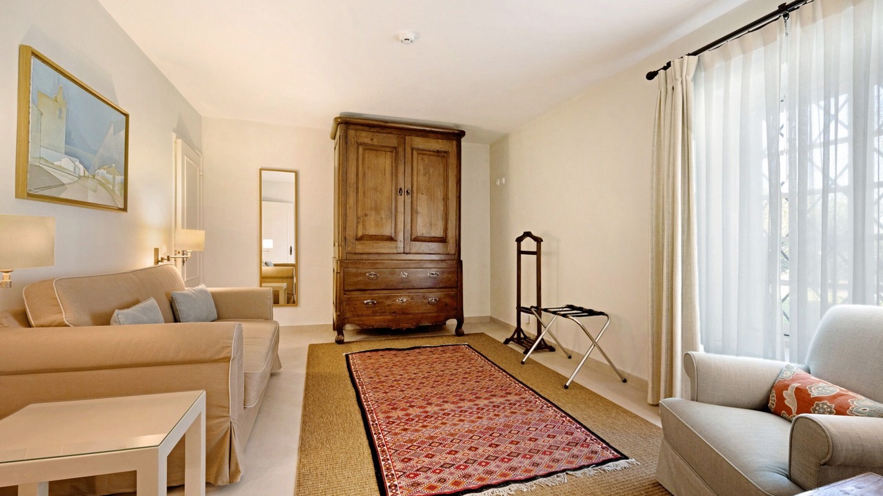 Photo of Livingroom in Donalda