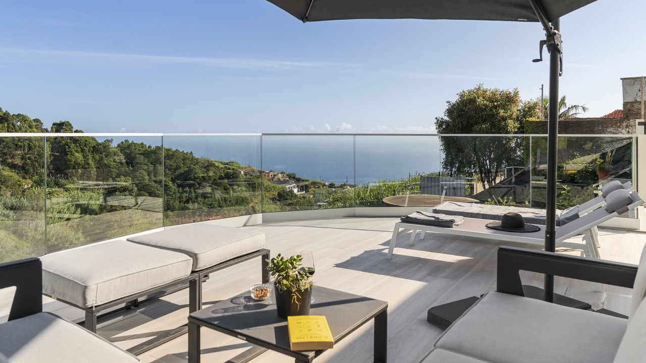 Photo of Patio Balcony in Canhas