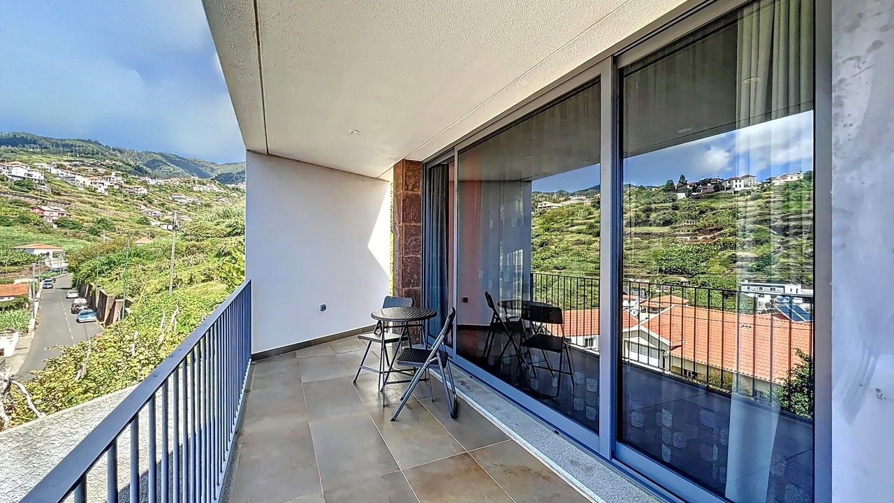Photo of Patio Balcony in Lombo do Doutor