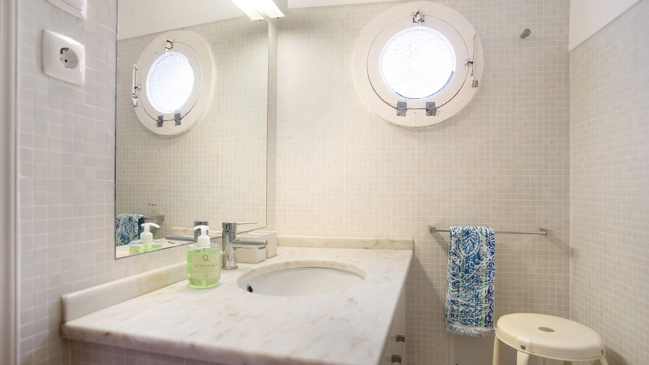 Photo of Bathroom in Sao Martinho do Porto
