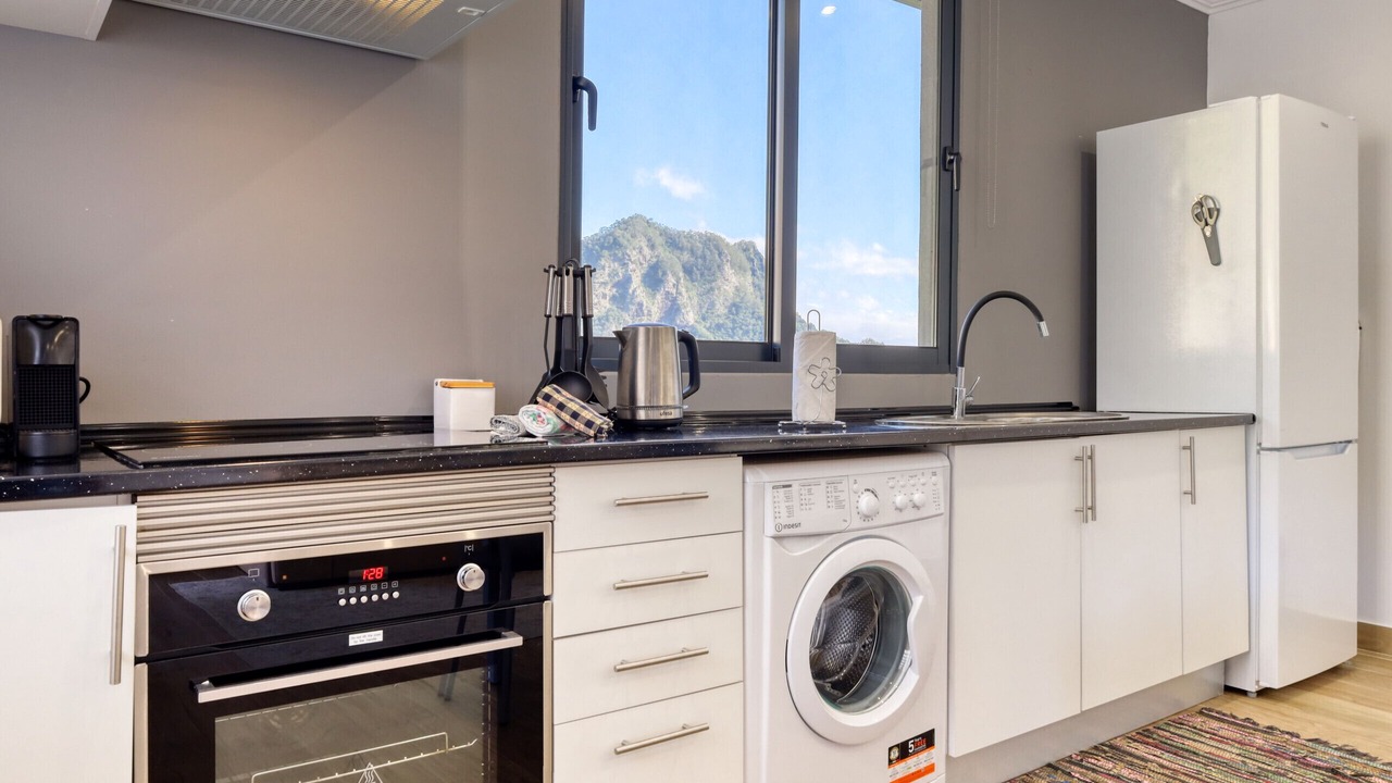 Photo of Kitchen in Faial